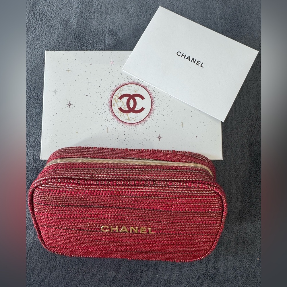 Chanel Holiday lipgloss trio with pouch